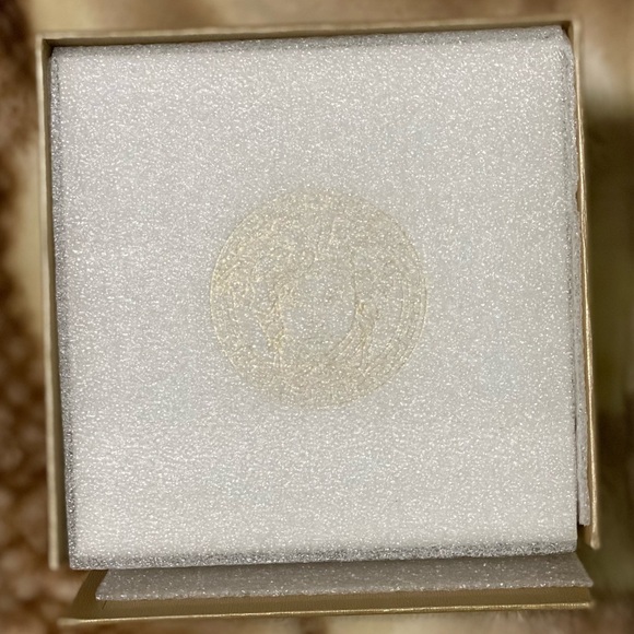 Versace - Picture 11 of 14